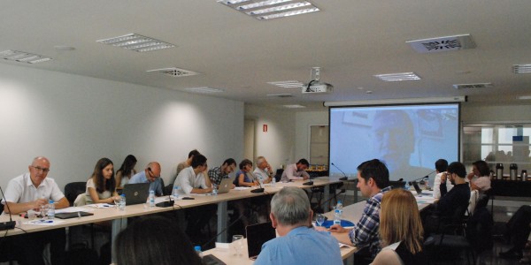 De l'Autodeterminació a la Sobirania Compartida: Objectius i Principis per a Europa al segle XXI.