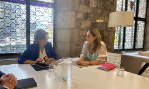 Reunió amb la consellera d'Acció Exterior i Unió Europea, Meritxell Serret, per fomentar la participació ciutadana