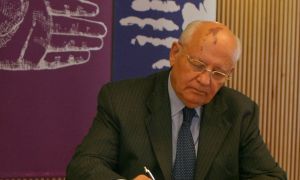 Gorbatxov, un referent de la pau, el diàleg i l'obertura democràtica