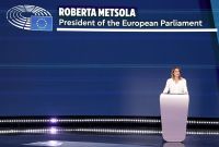 S'obre la desena legislatura europea. Constitució del Parlament Europeu a Estrasburg.