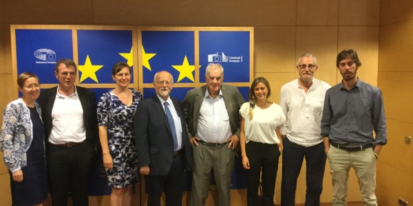 Taula Rodona sobre 'El Dret a l'Habitatge'