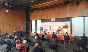 Barcelona y Valencia reivindican el papel de las ciudades y reclaman más competencias municipales para dar respuesta a los grandes retos locales